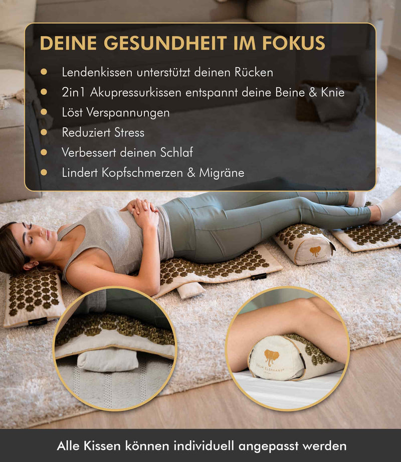 Frau nutzt die 2in1 Akupressurmatte zur Stressreduktion und Rückenentspannung mit ergonomischem Lendenkissen.